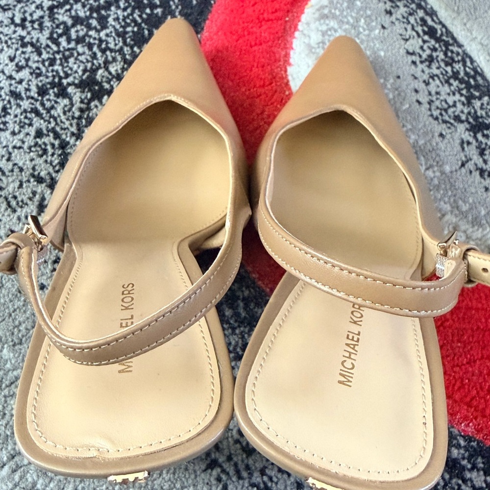 Michael Kors Tan Leather Pointed Slingback Mules - Picture 6 of 7